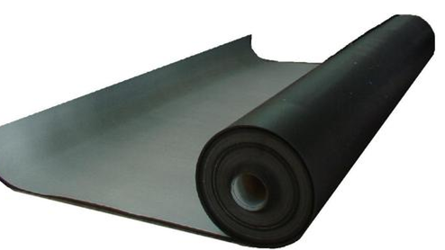 複合(he)土工膜(mó)